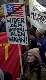 Transparent von der Friedensdemo in Berlin: Wider dem imperialen Wahn